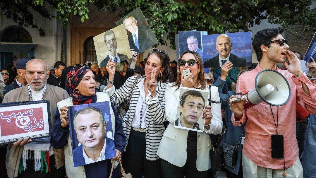 Tunisia Court Hands Opposition Leaders Lengthy Prison Terms