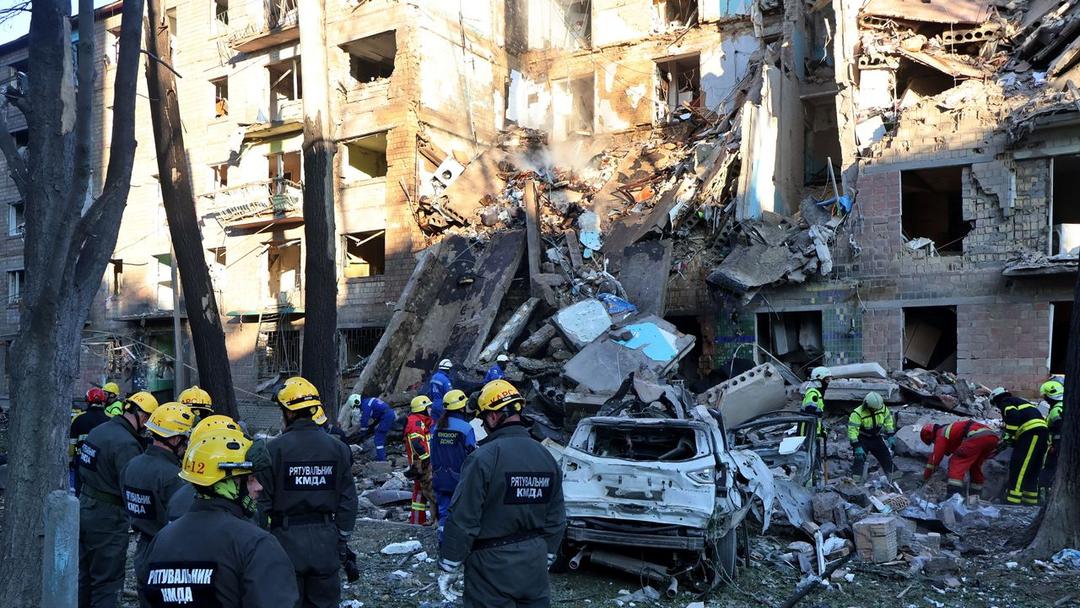 At Least 7 Killed in Russian Strikes on Kyiv