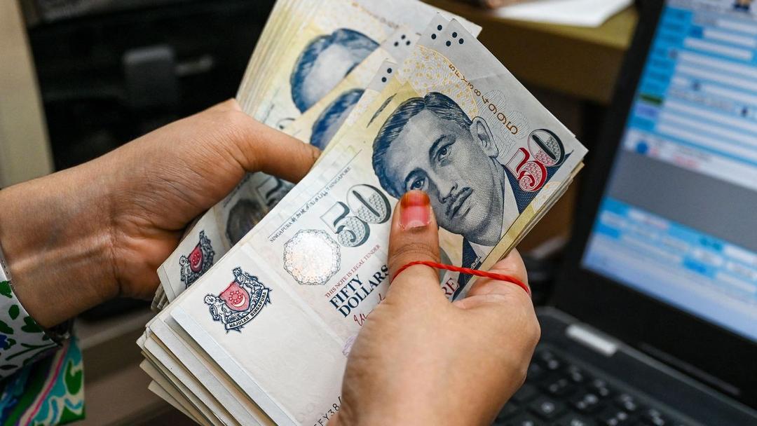 Singapore Police Given Power to Block Bank Accounts to Stop Scams