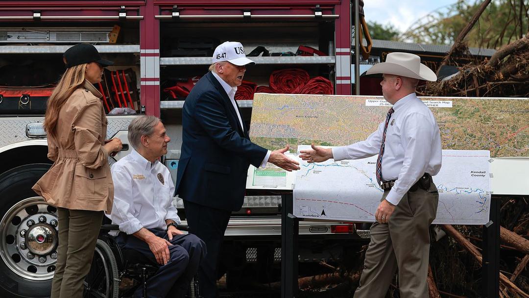 Trump Tours Texas Flood Zone