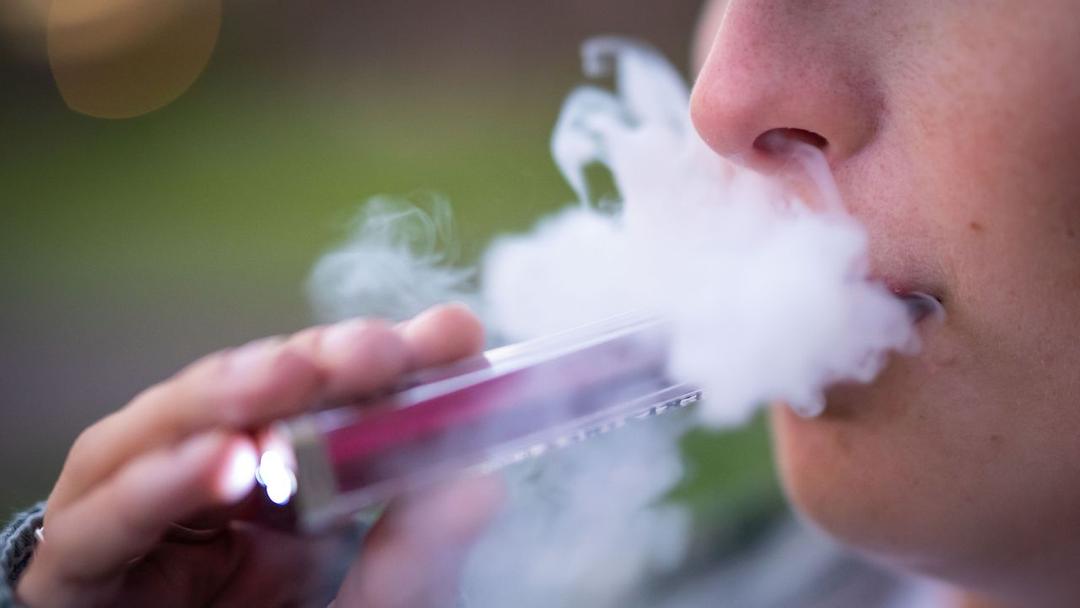 Study: Third of UK Teen Vapers Likely to Smoke in Future