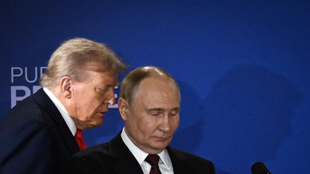 Trump Pressures Ukraine on Peace Deal Before White House Talks