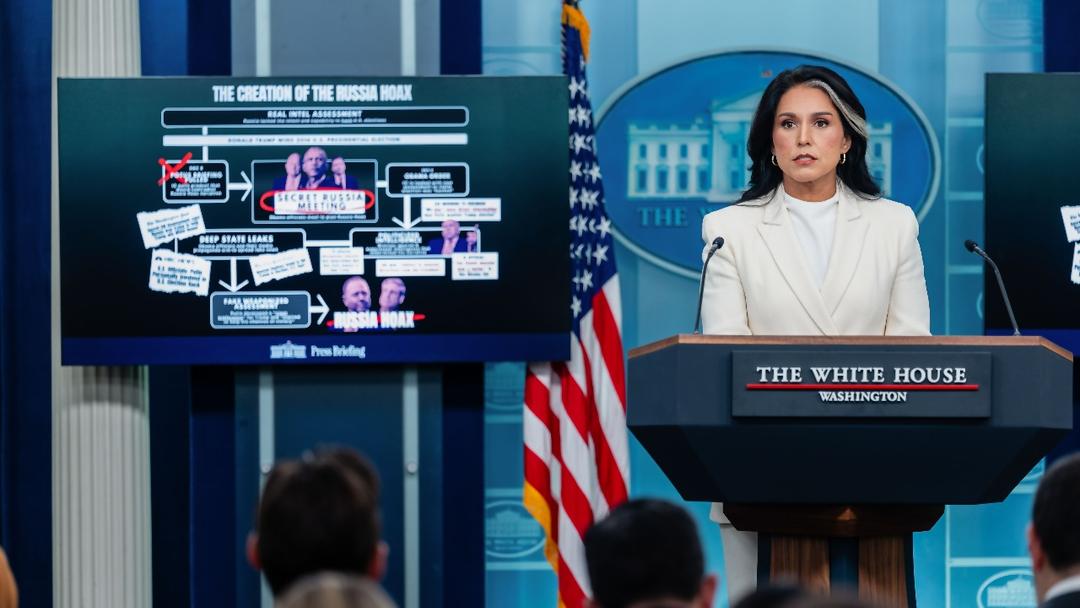 Trump Revokes Security Clearances of 37 Intelligence Officials