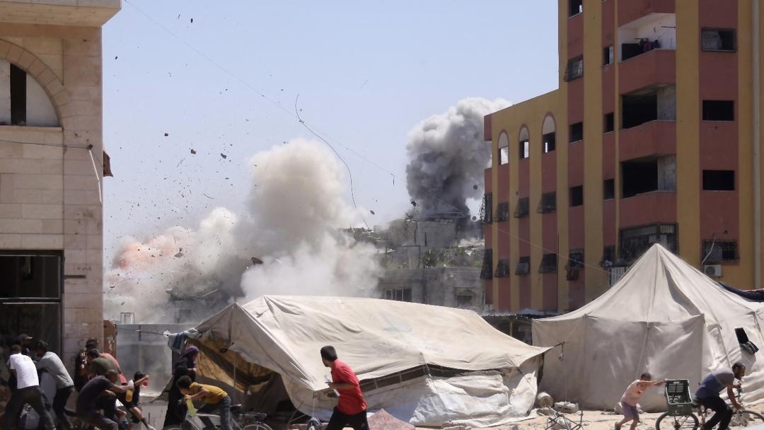 Israel Begins Mobilizing for Gaza City Invasion