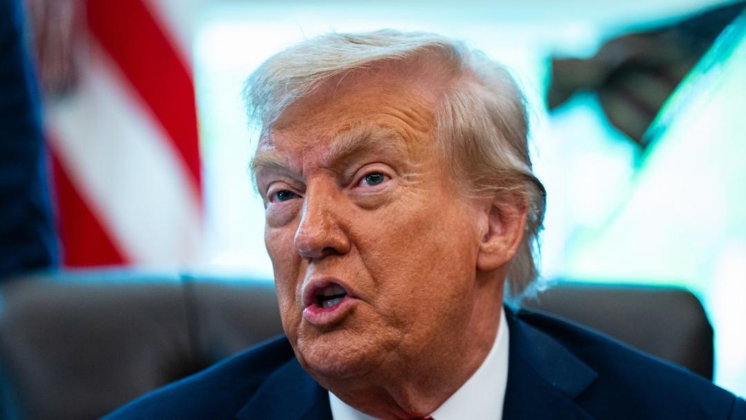 Trump Suggests Putin's Dislike of Zelenskyy Delaying Their Meeting