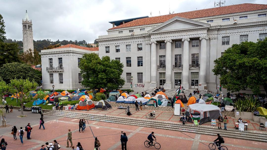 UC Berkeley Provides 160 Names to Feds in Antisemitism Probe