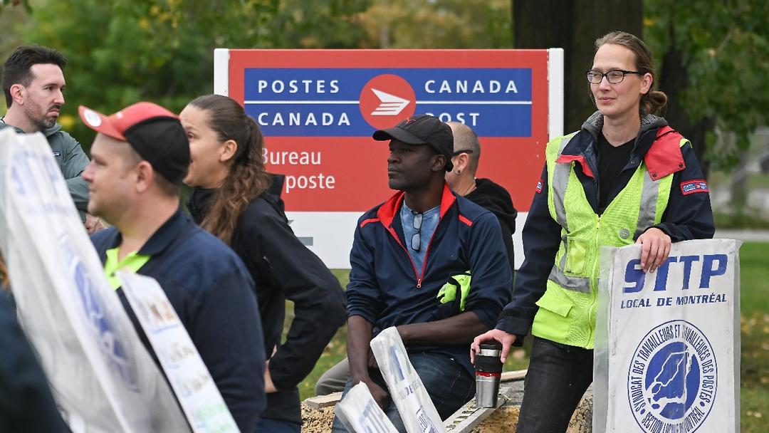 Canada Post Workers Strike Over Door-to-Door Delivery Cuts