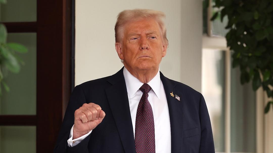 Trump Ponders Insurrection Act Amid Chicago Raid Backlash