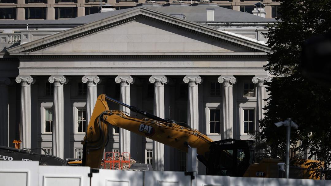 Watchdog Says Trump Ballroom Donors Received Federal Contracts