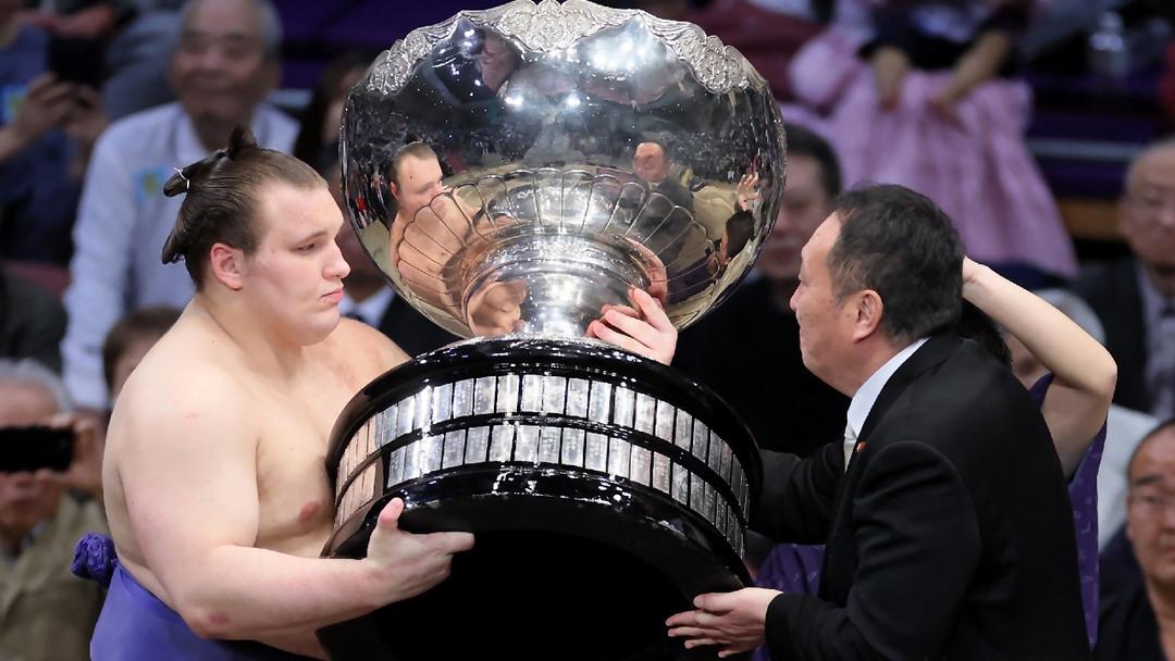 Verity - Ukrainian Refugee Wins Japan's Elite Sumo Title