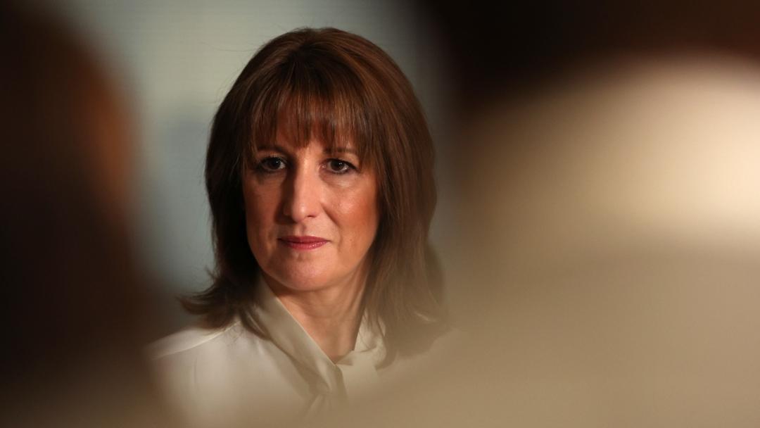 UK: Reeves Denies Misleading Public Over Budget Deficit Claims