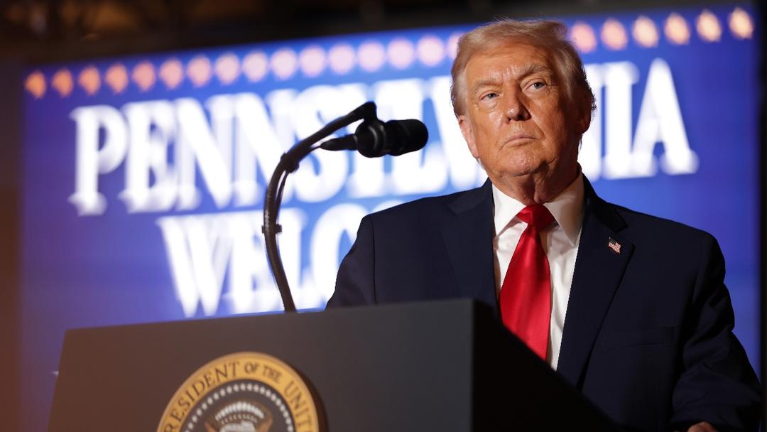 Trump Approval Rating Drops to 39%