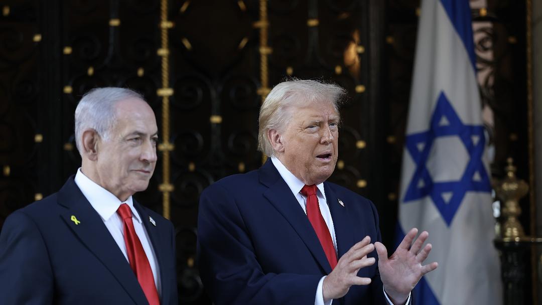 Trump Pledges to Back Israeli Strikes on Iran If Nuclear, Missile Programs Continue