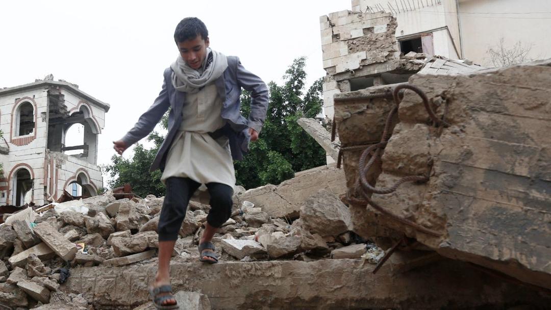 Saudi Arabia Strikes Yemen Port Over Alleged UAE Weapons Shipment