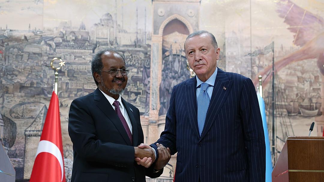Turkish President Erdoğan Meets Somali Counterpart