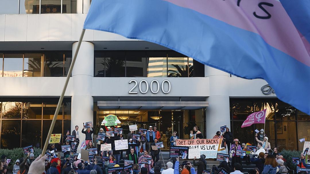 Federal Workers Challenge Gender Care Coverage Ban
