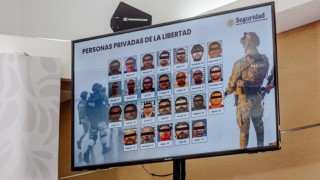 Mexico Transfers 37 Cartel Members to U.S. Custody