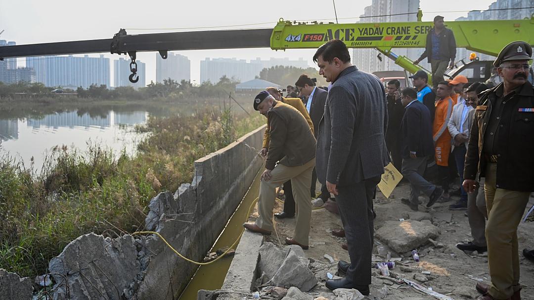 Engineer Dies After Car Plunges Into Pit in Noida