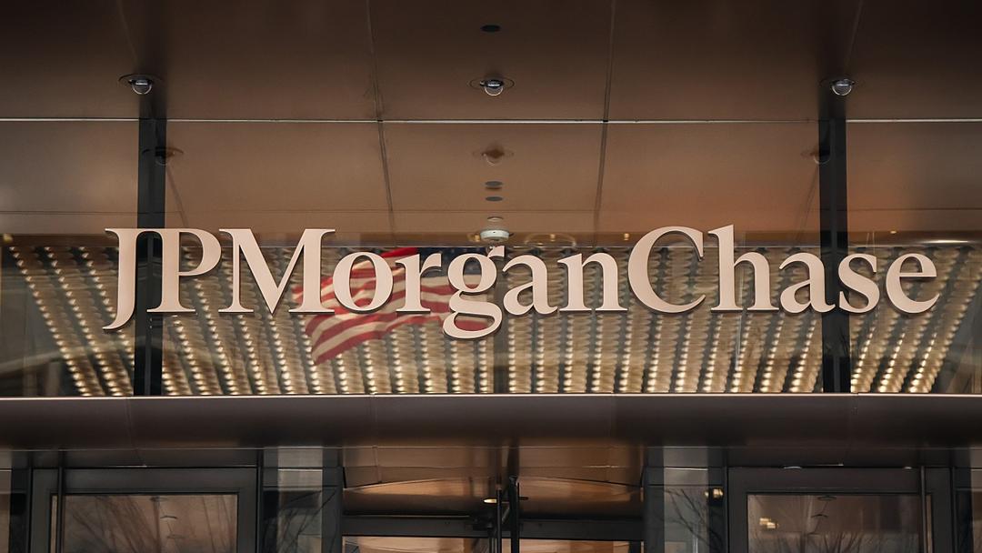 Trump Sues JPMorgan Chase for $5B Over Account Closures