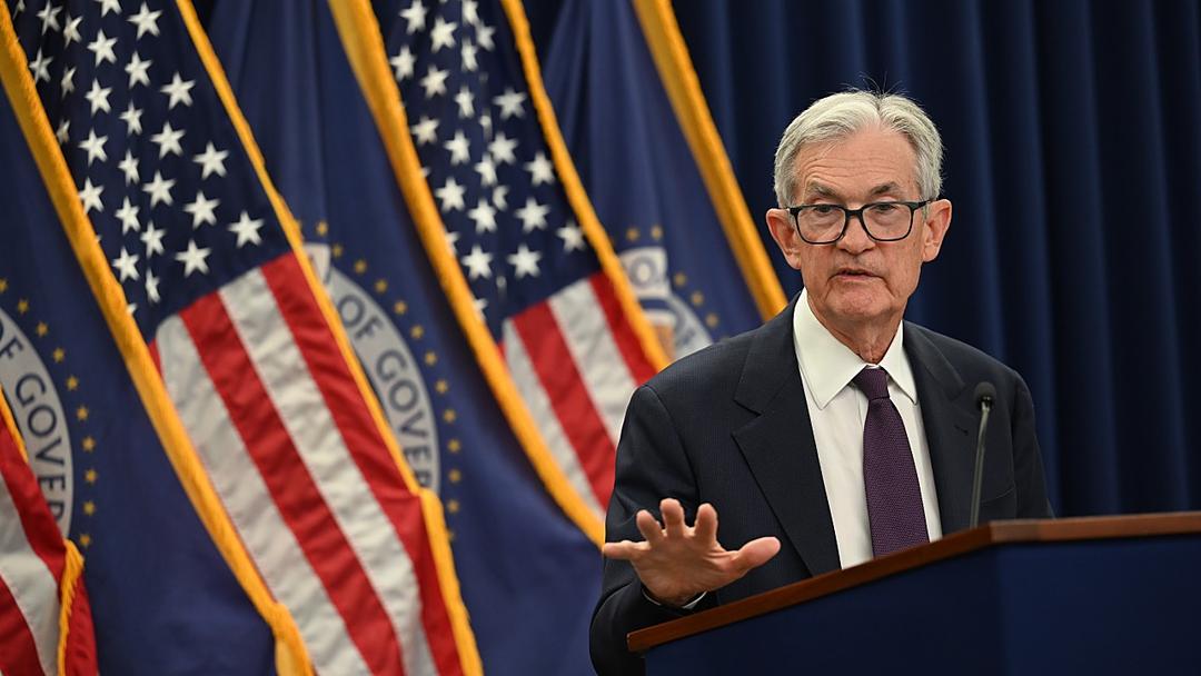 Fed Holds Rates Steady at 3.5%-3.75% Amid Inflation Concerns