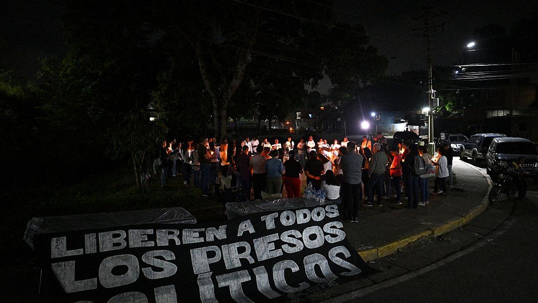 Venezuela Plans Amnesty Bill, Closure of Notorious El Helicoide Prison