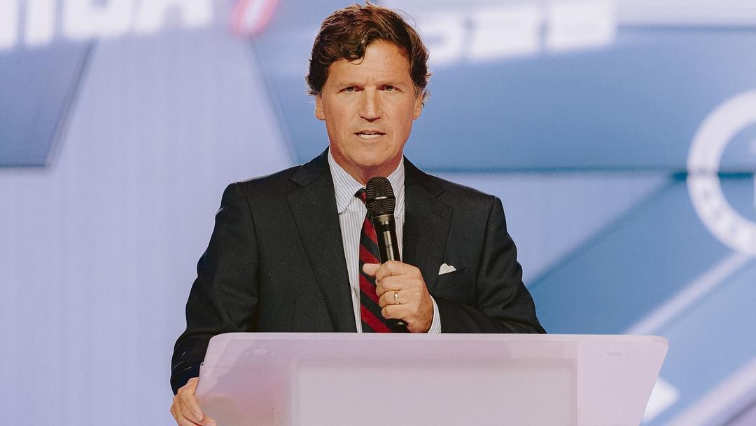 Tucker Carlson Claims Detention at Israeli Airport, Officials Deny