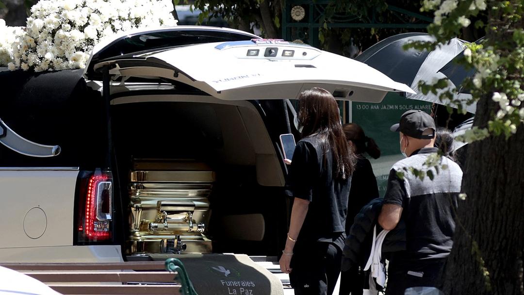 Mexico: Jalisco Cartel Leader 'El Mencho' Buried in Golden Coffin