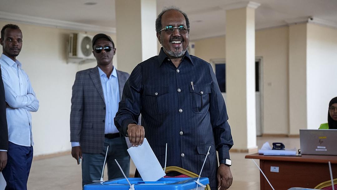 Somalia's Parliament Approves New Constitution