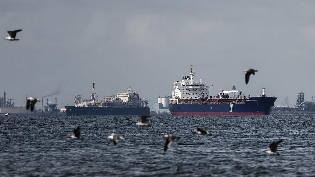IEA Countries to Release Record 400M Barrels of Oil