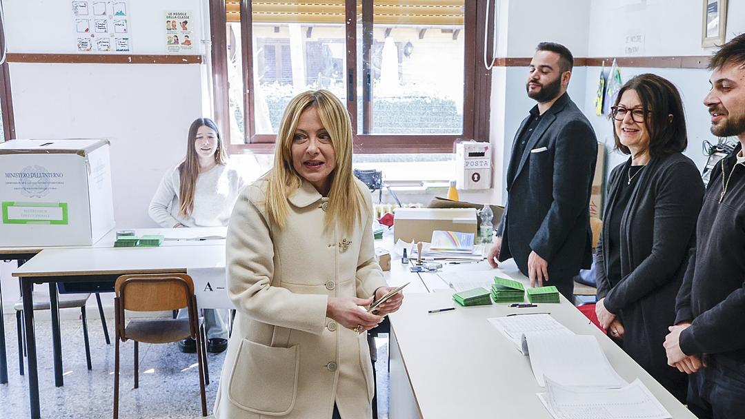Italian Voters Reject Meloni's Judicial Reform Referendum