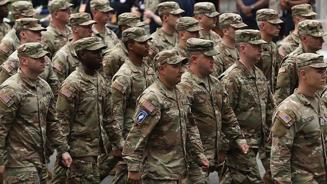 US Army Raises Enlistment Age Limit to 42, Eases Marijuana Policy