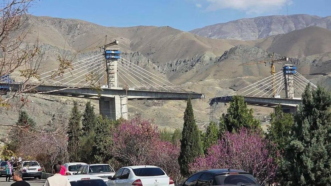 US Strikes Destroy Iran's Tallest Bridge