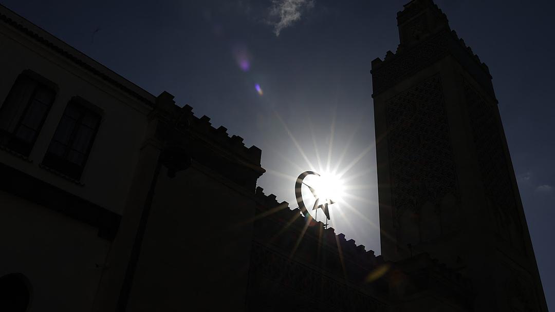Paris Bans Major Muslim Gathering Over Terror Threat