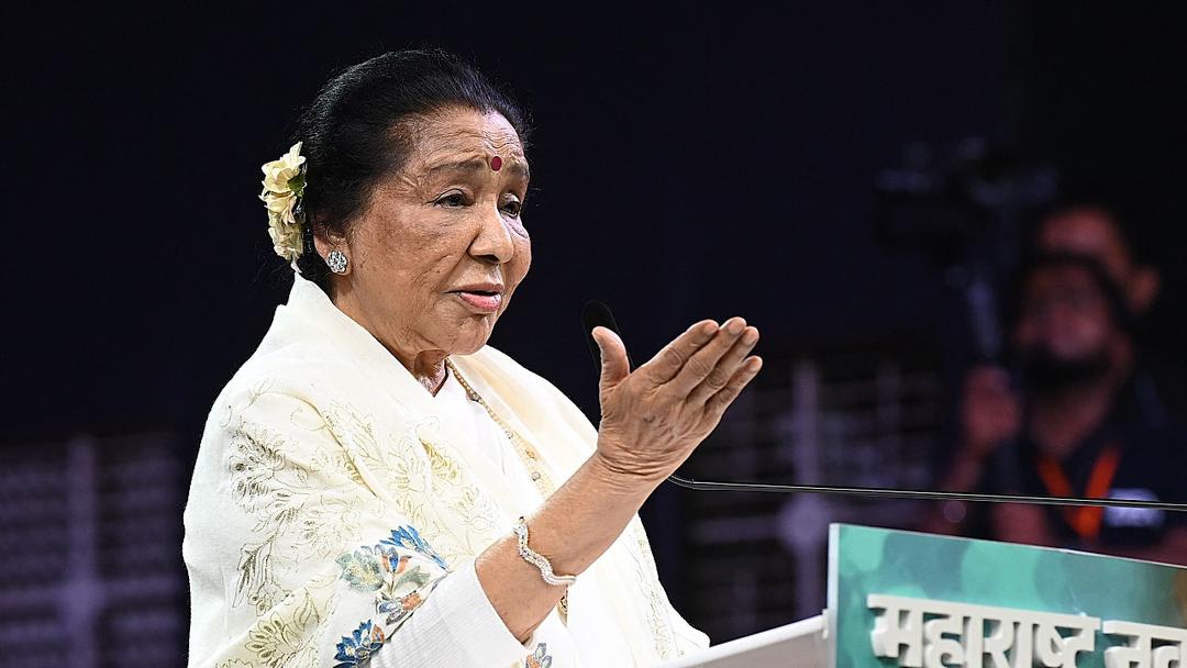 Asha Bhosle, Legendary Indian Singer, Dies at 92
