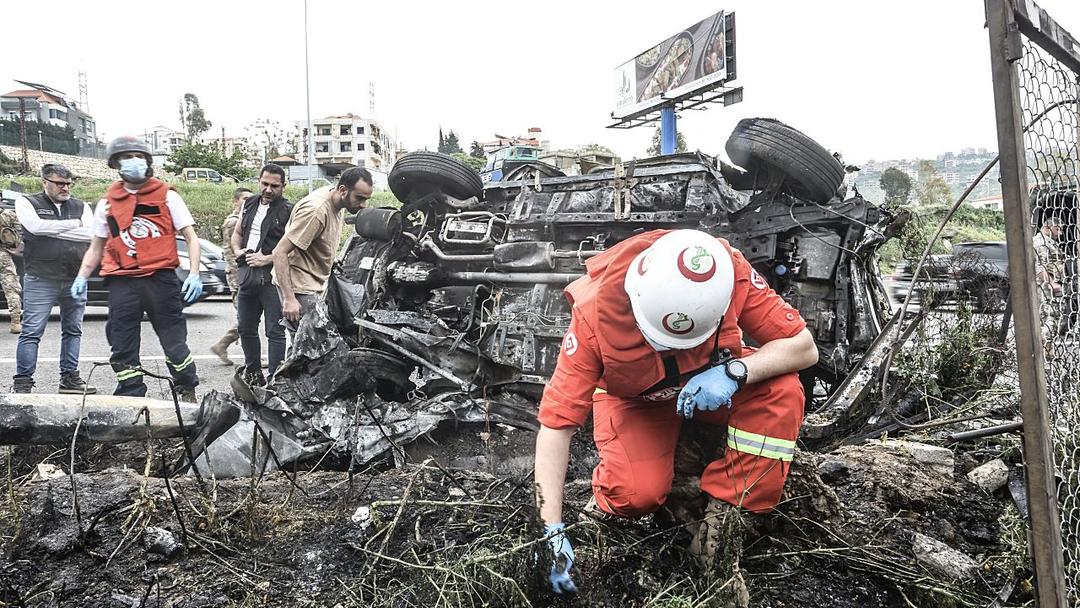 Lebanon Claims Israeli 'Triple Tap' Strike Kills Three Paramedics