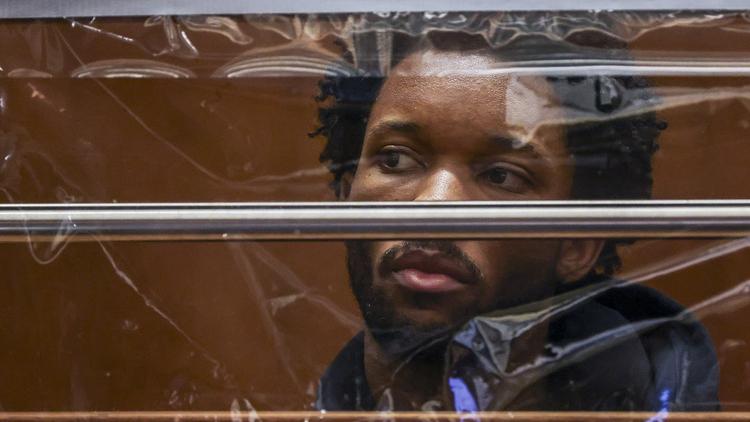 Verity - US Singer D4vd Pleads Not Guilty to Murder of Teenage Girl