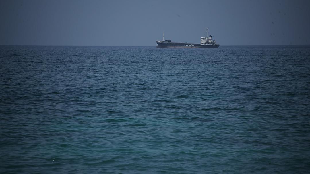 Iran-US Strait Talks Stall, Oil Prices Surge