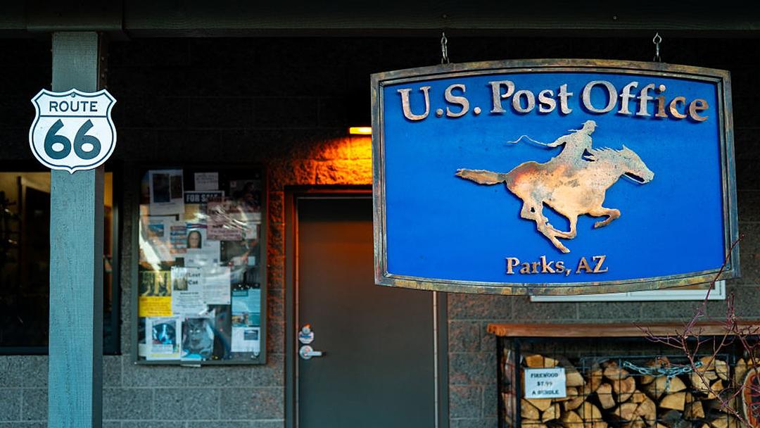 US Postal Service Eyes Allowing Handguns in Mail