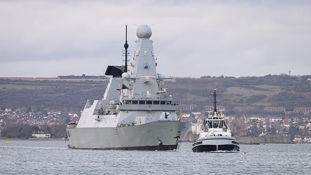 UK Deploys Warship to Guard Strait of Hormuz