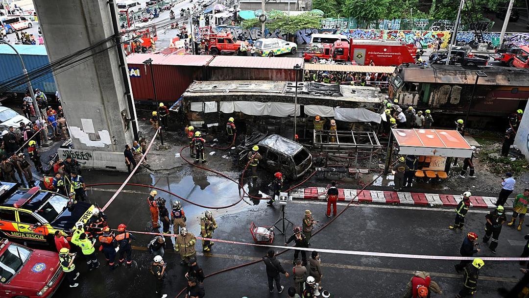 At Least 8 Dead as Freight Train Hits Bus in Bangkok