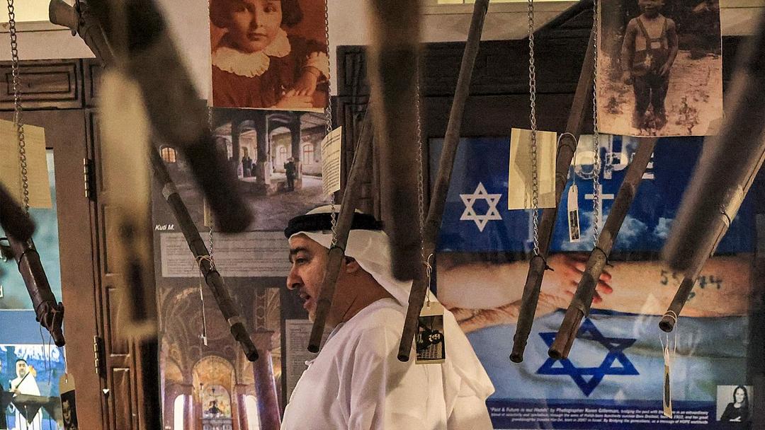 Trump Urges Arab Nations to Sign Abraham Accords