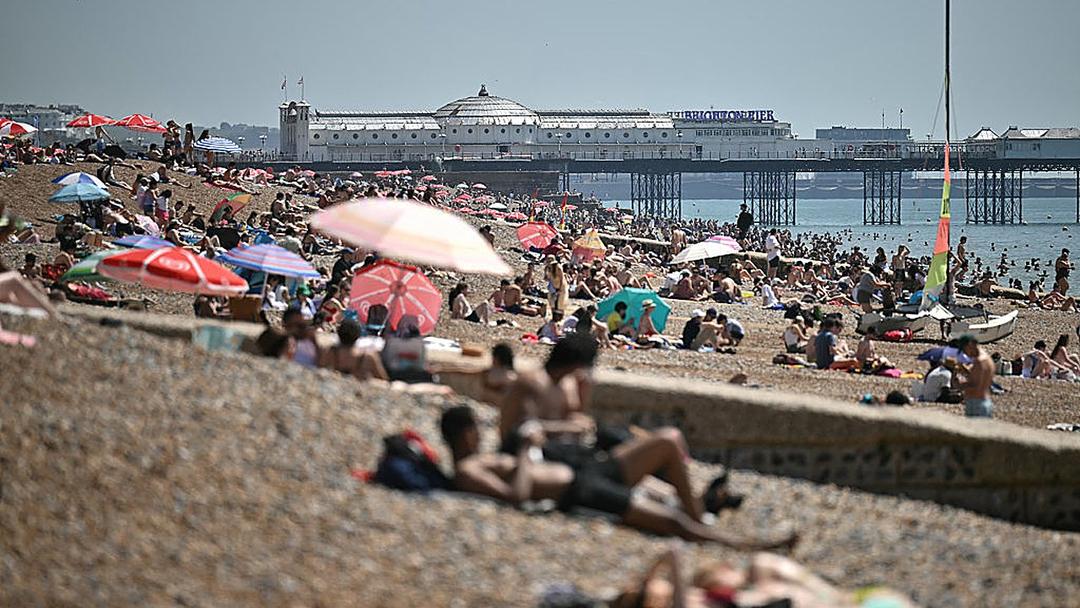 UK Logs May Heat Record