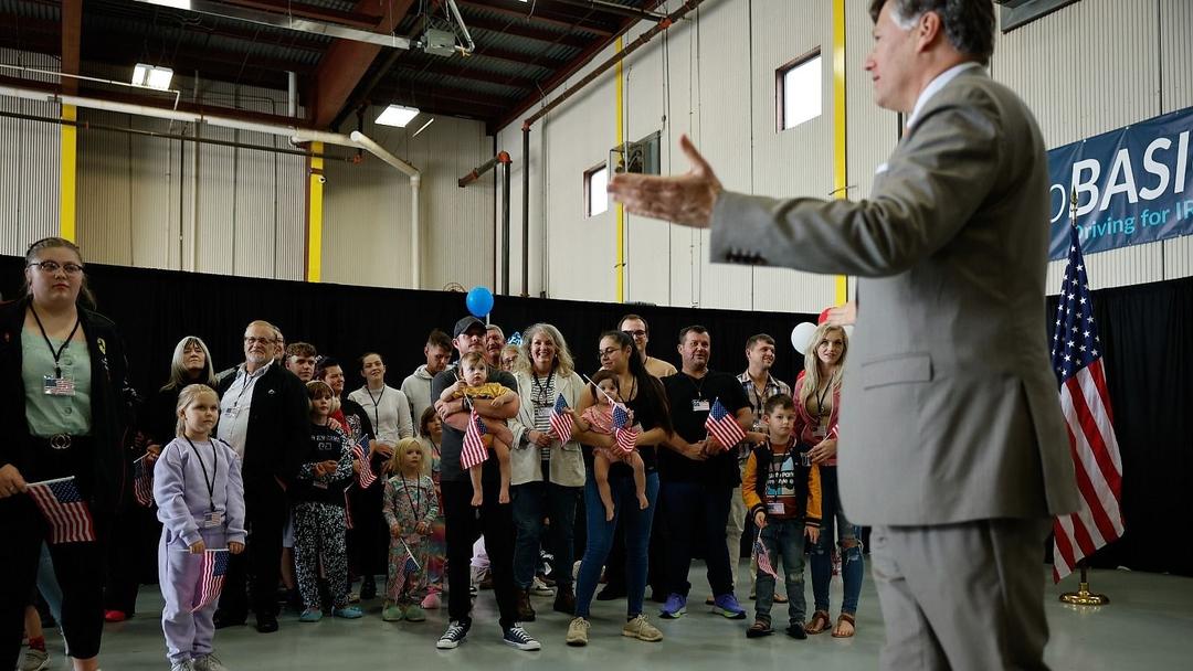 Trump Creates 10K Refugee Slots for White South Africans