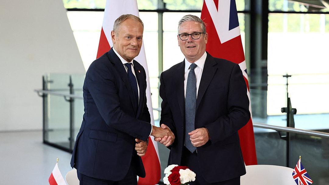 UK and Poland Sign Northolt Defence Treaty