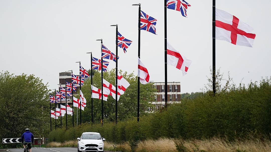 Oxfordshire Seeks Court Ban on Lamppost Flag Group