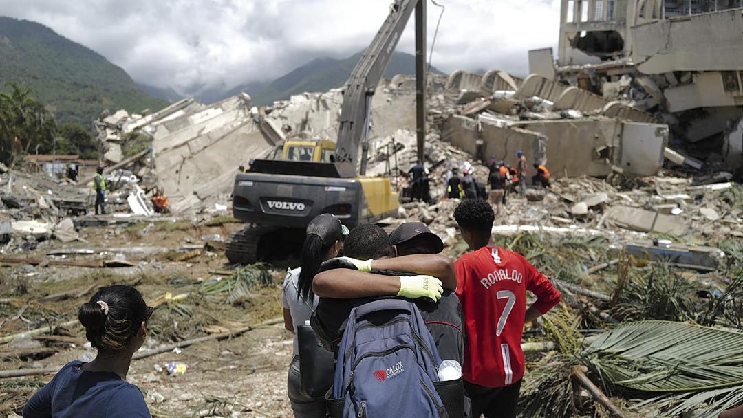 Venezuela Earthquakes Toll Tops 1,400, World Rushes Aid