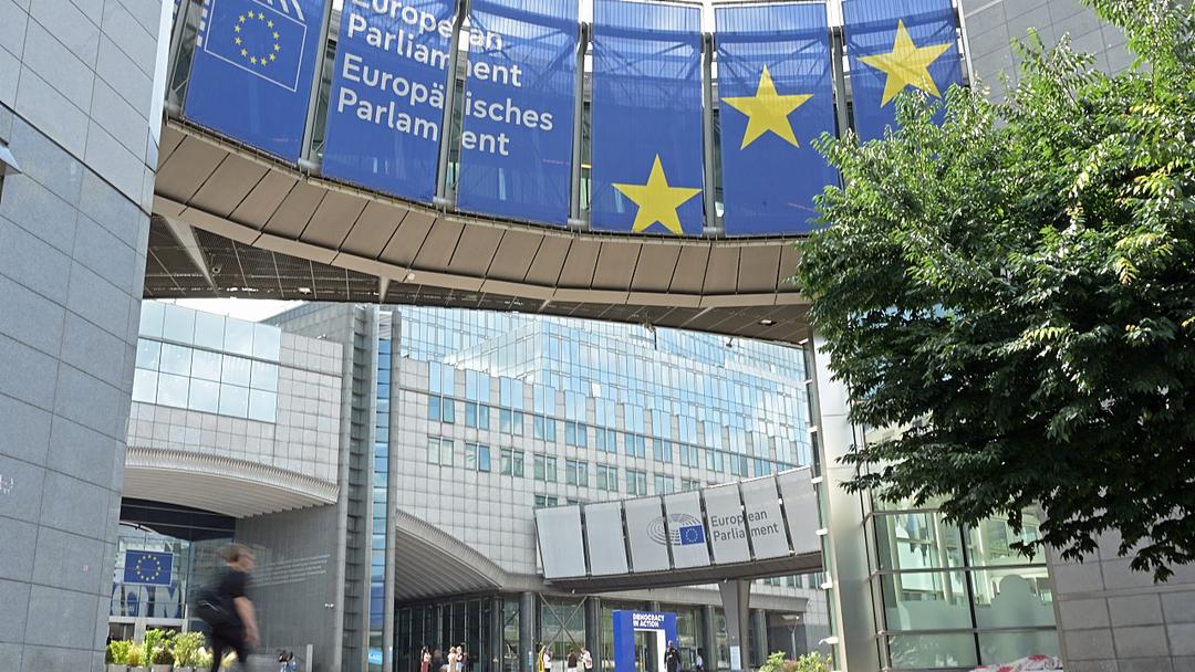 EU Allows Tech Companies to Scan Private Messages