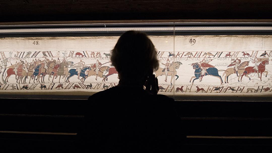 UK: Bayeux Tapestry Arrives in Britain For First Time in 1K Years