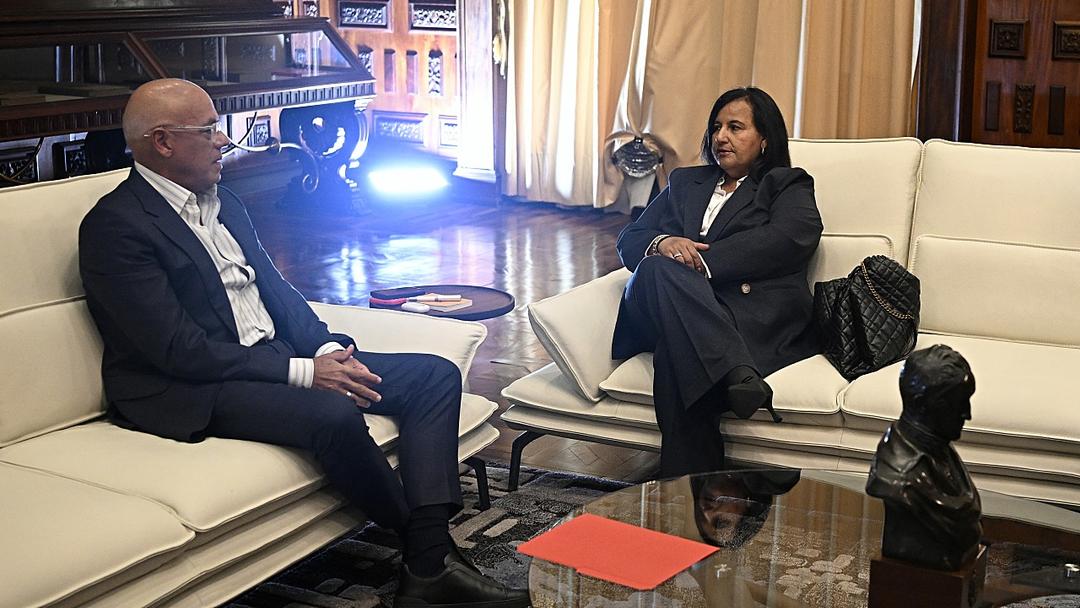 Venezuela: Interim Government, Opposition Announce Formal Talks