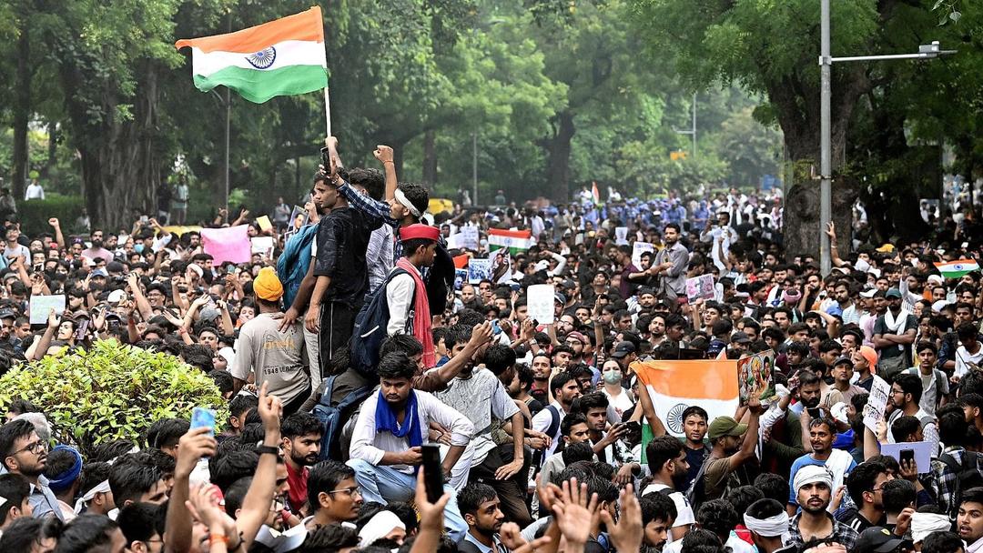 India: 'Cockroach' Party Protesters Storm Parliament